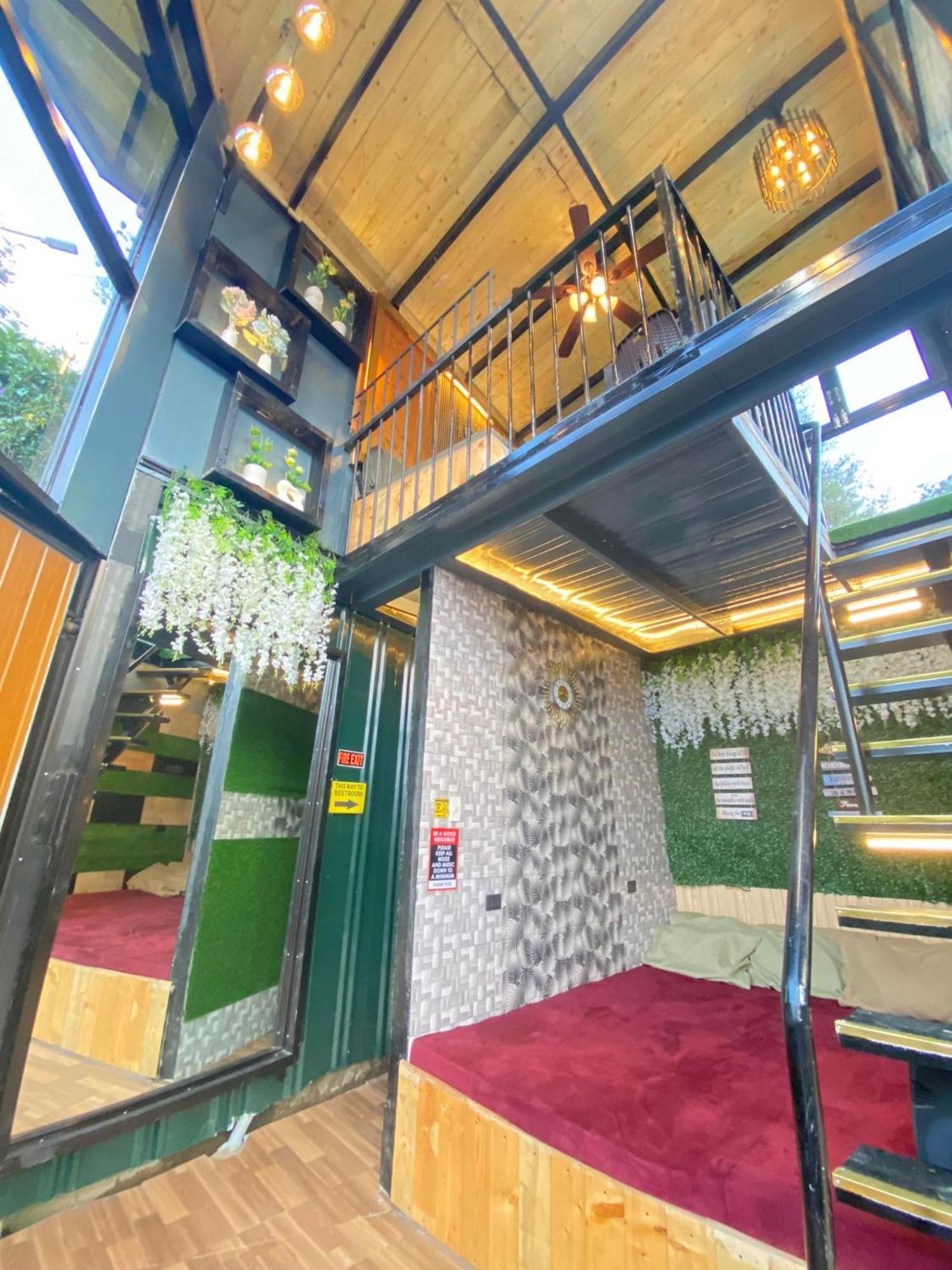 Holiday home Holyghost Veranda Baguio Transient 42 Step Rooftop *
